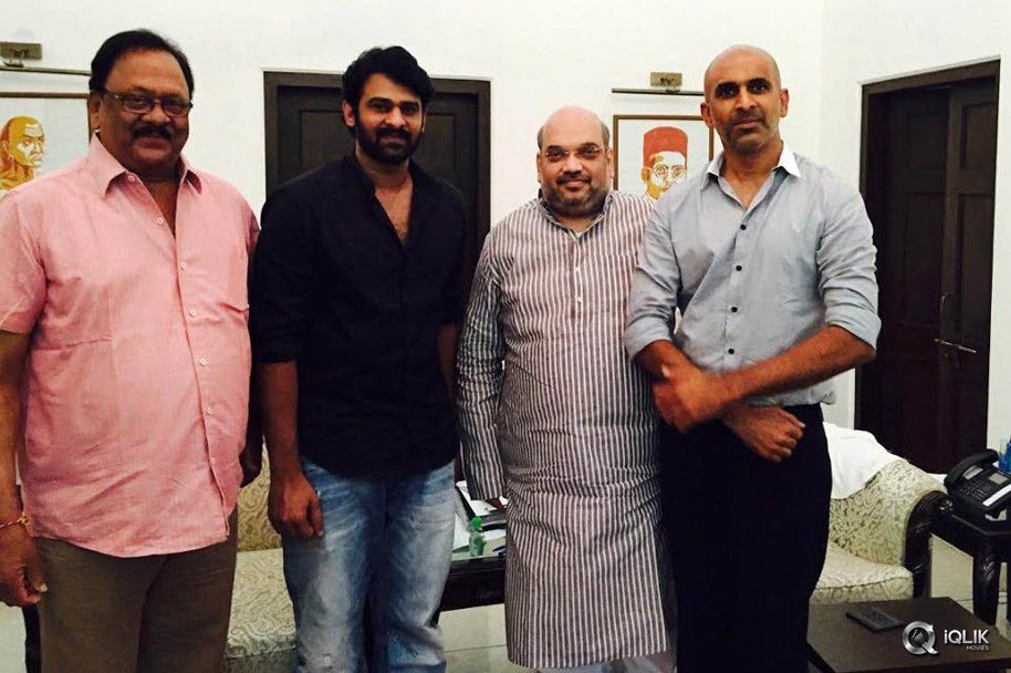 Prabhas-and-Producer-Devineni-Prasad-Meet-Top-Politicians